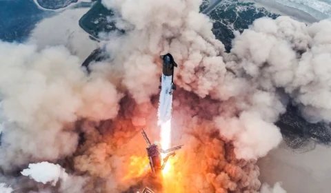 VÍDEO: Veja lançamento do maior foguete do mundo, o Starship