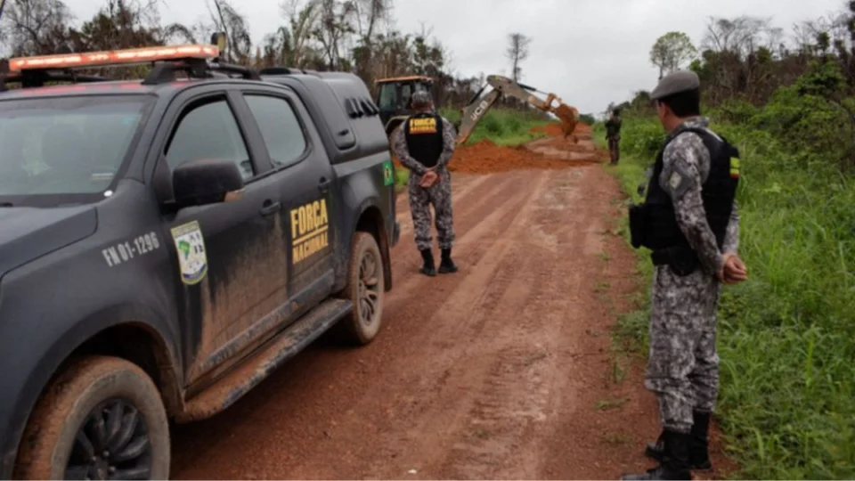 Autoridades identificam cerca de 200 pistas clandestinas usadas por facções no Amazonas
