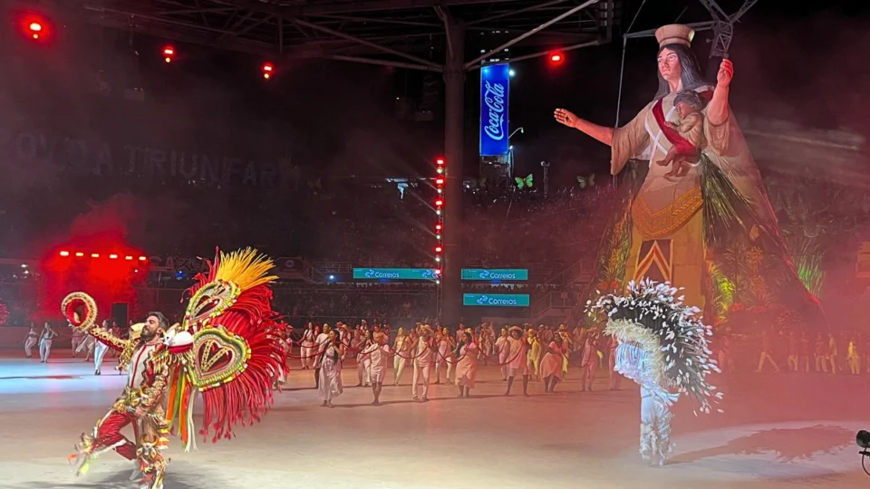 Festival de Parintins: Garantido abre terceira noite com mensagem de esperança