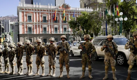 Militares tentam dar golpe de Estado na Bolívia; entenda