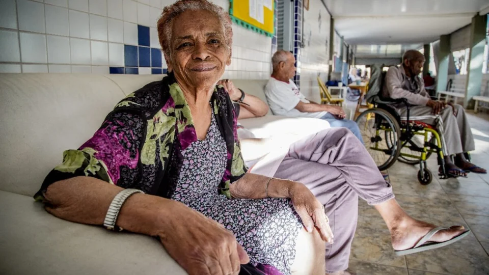 Queda de idosos: saiba como evitar