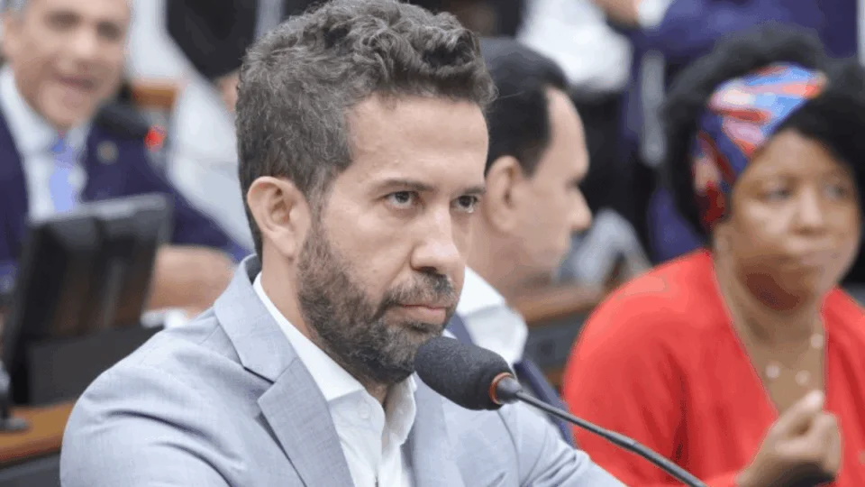 Conselho de Ética arquiva processo contra Janones