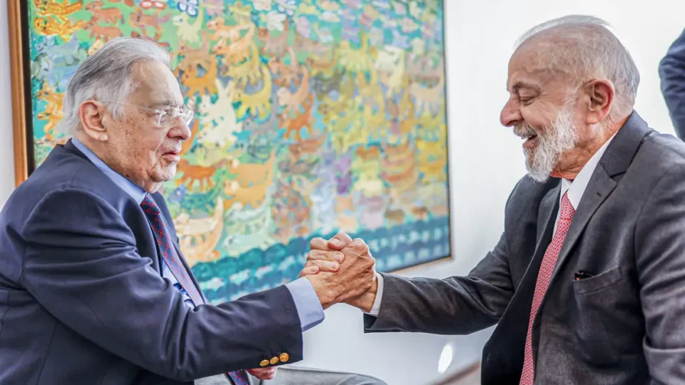 Lula visita FHC, Noam Chomsky e Raduan Nassar em São Paulo