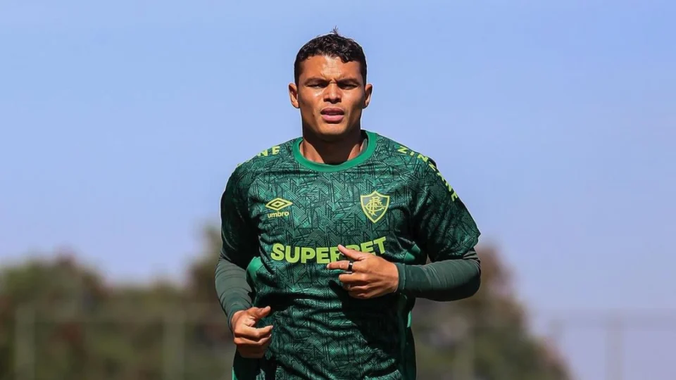 Fluminense: Thiago Silva participa de primeiro treino com o elenco