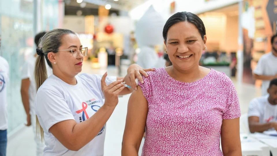 Boa Vista amplia vacinação contra dengue para pessoas de 10 a 59 anos, em 32 UBSs