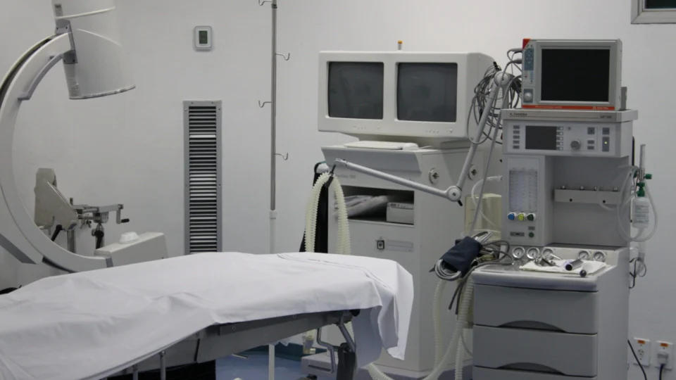 Médicos realizam primeira cirurgia com óculos de realidade virtual