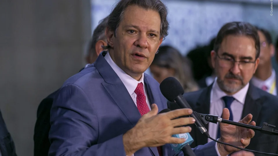 Governo mantém em estimativa de crescimento do PIB em 2,5%