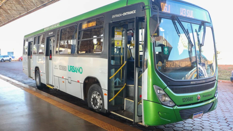 OAB pede pela manutenção do dinheiro no ônibus, mas Justiça nega