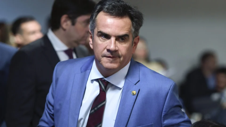 Venezuela: Senado cobra explicações de Mauro Vieira sobre as eleições