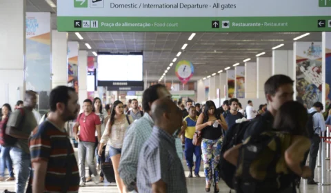 Aeroporto de Brasília registra atrasos após apagão cibernético