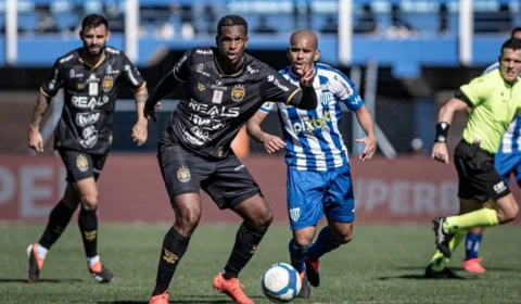 Amazonas empata com o Avaí e chega a 3 jogos de invencibilidade na Série B