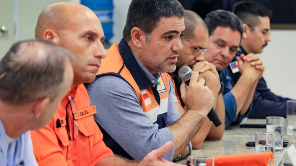 Seca no Amazonas: Defesa Civil e TRE discutem ações para eleições
