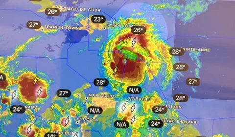 Furacão Beryl cresce e devasta ilhas do sudeste do Caribe