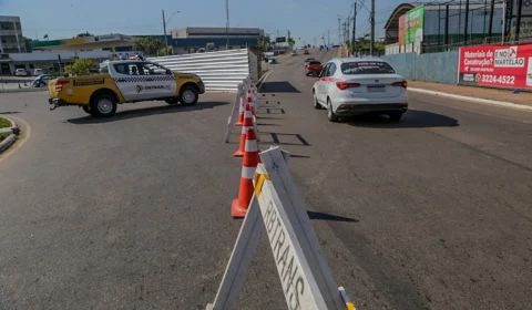 RBTrans interdita rotatória da AABB para obras do viaduto e traça rotas alternativas