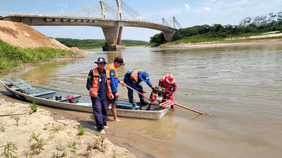 Baixo nível do Rio Acre preocupa população durante período de seca