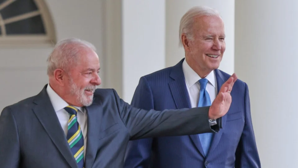 Venezuela: Lula e Biden conversam sobre Crise Eleitoral e Papel do Brasil