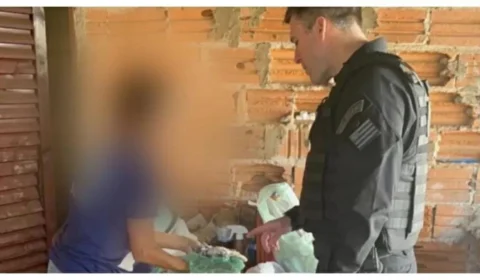 Mulher suspeita de traição e joga soda cáustica nas partes íntimas do marido