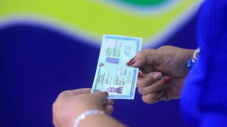 17 milhões já têm a nova Carteira de Identidade Nacional