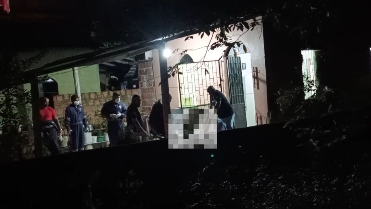 O corpo da idosa foi encontrado por volta das 00h30 desta sexta-feira (12