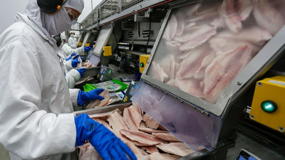 Preços da indústria crescem 1,28% em junho, diz IBGE