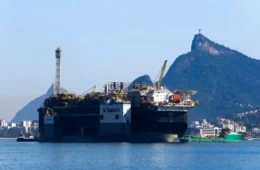 Produção de petróleo e gás natural aumenta 2,4% em um ano