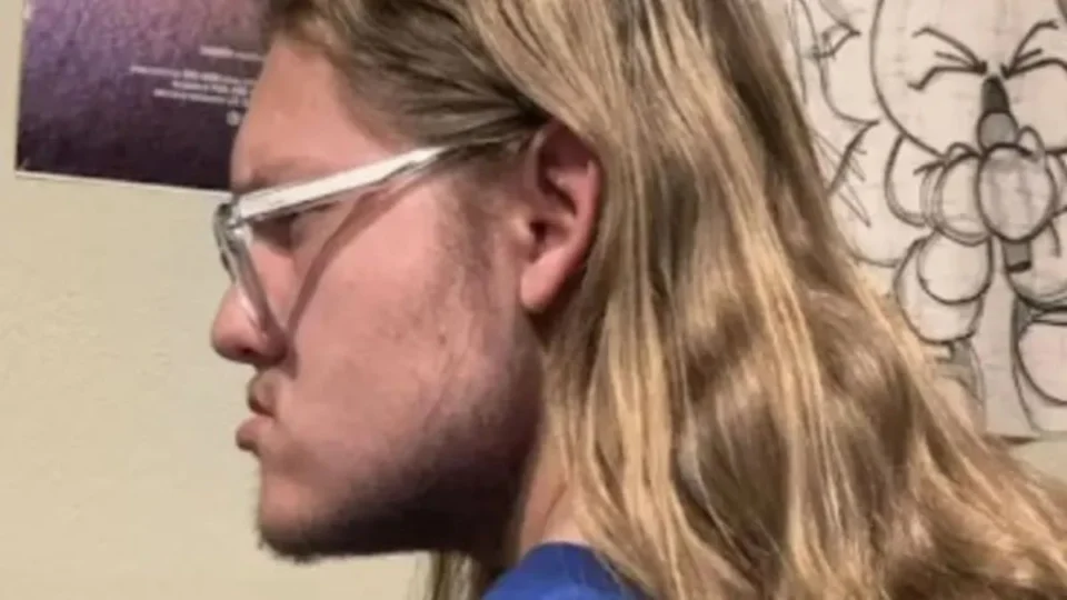 Quem era Thomas Matthew Crooks, o jovem que disparou contra Trump?