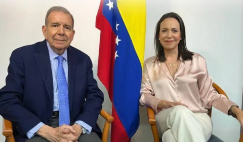 Opositor de Maduro se autoproclama presidente da Venezuela