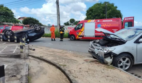 Carro invade via preferencial e ocasiona capotamento em Paraviana, Boa Vista