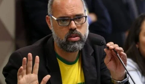 Equipe de Moraes fica irritada com EUA e Interpol devido a Allan dos Santos