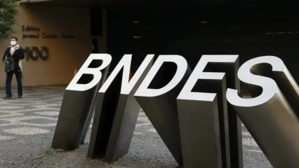 Concurso BNDES: veja quantas pessoas se inscreveram em 5 dias