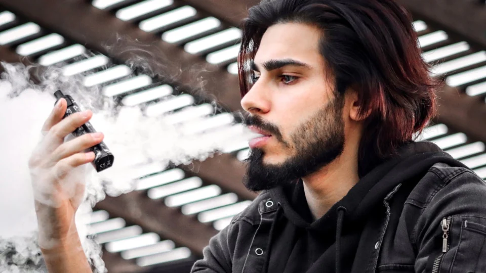 Entenda como funcionam os cigarros eletrônicos