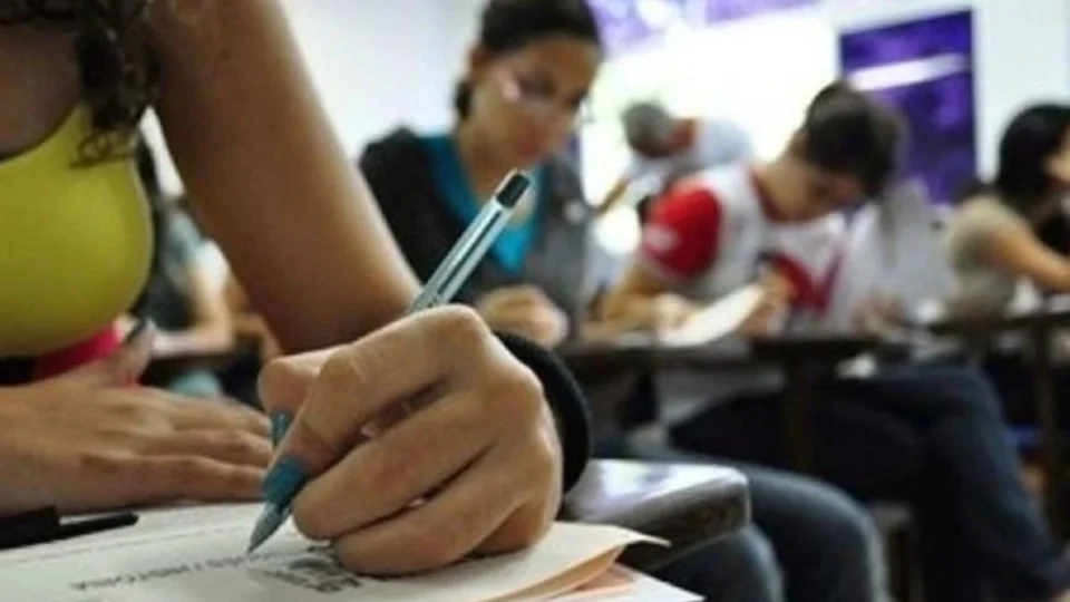 PF e Correios: possíveis editais de concursos ganham destaque; veja o que vem por aí