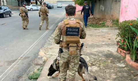 Polícia faz buscas contra associação criminosa que domina tráfico de drogas no centro de Boa Vista