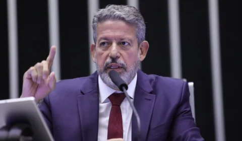 Câmara inicia semana focada na regulamentação da reforma tributária