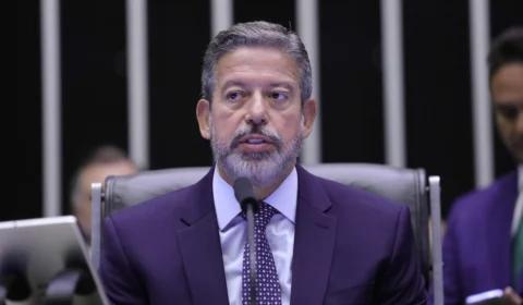 Proposta que limita o aumento do salário mínimo é aprovada na Câmara