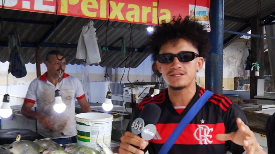 Da feira do produtor para o Brasil: motoboy influencer é destaque no SBT