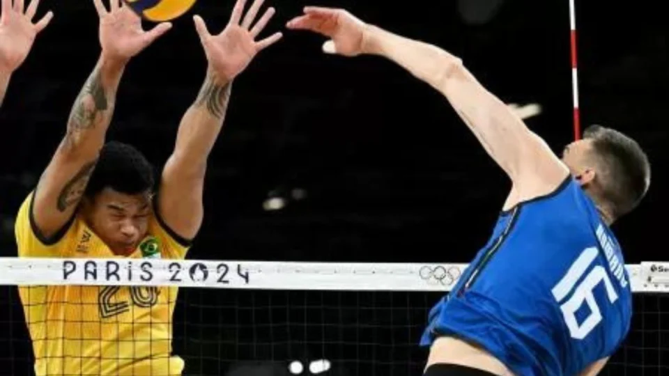 Olimpíadas 2024: Brasil estreia com derrota no vôlei masculino