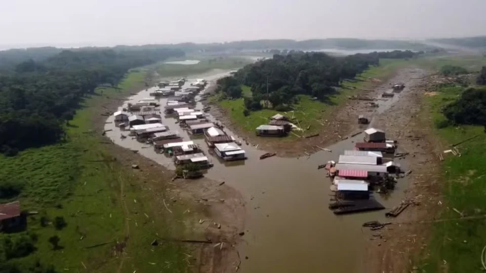 Seca no AM: nível dos rios é crítico e sindicato de navegação emite alerta; veja