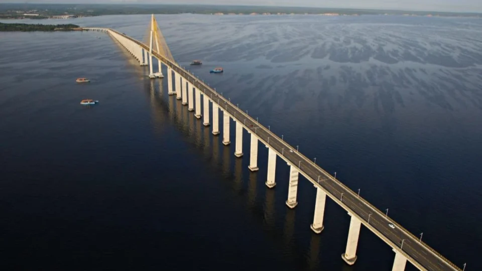 Seca no AM: veja quanto o rio Negro já reduziu até esta quarta (10)