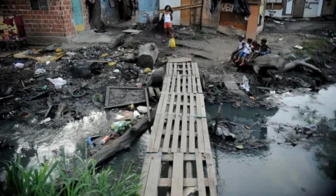Seminário debate gestão de resíduos sólidos urbanos em Manaus