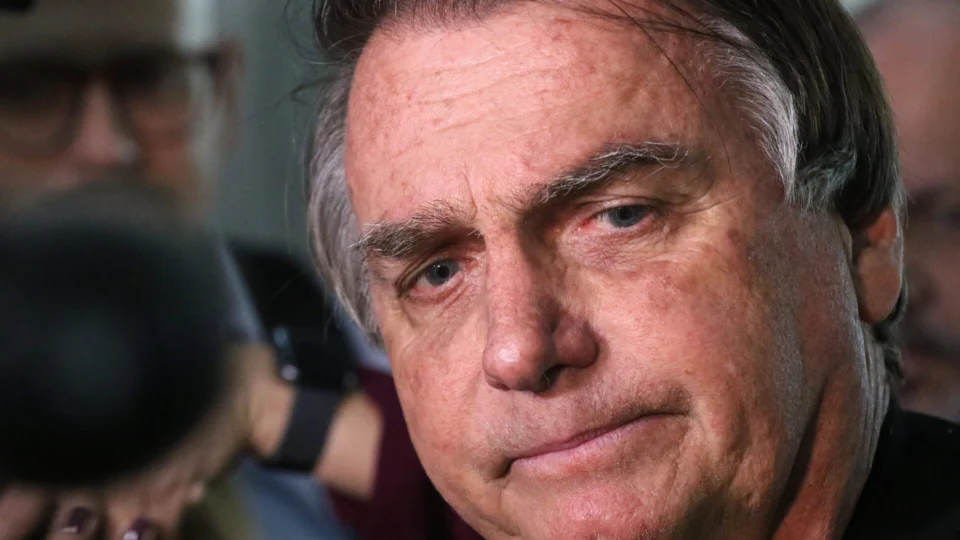 PF especifica valores recebidos por Bolsonaro na venda de joias