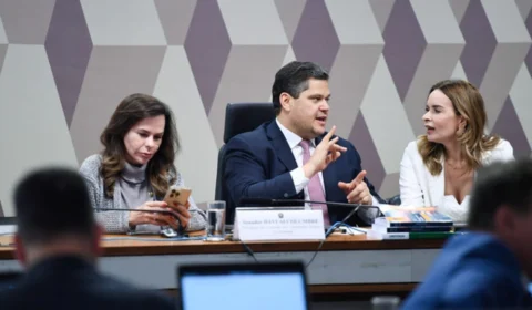 CCJ do Senado aprova PL que prevê provas on-line em concursos