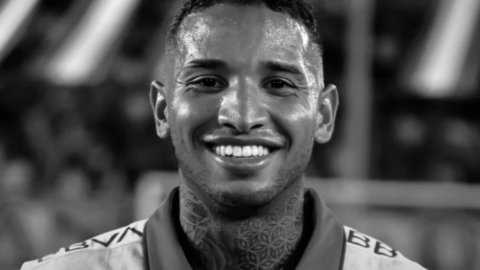 Morre Juan Izquierdo, zagueiro do Nacional, aos 27 anos