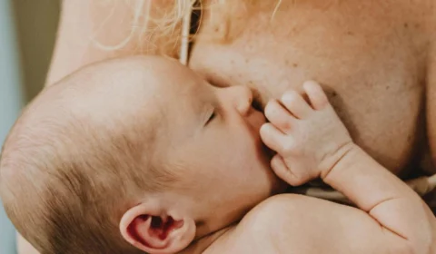 Campanha de Amamentação do governo tem foco na redução de desigualdade