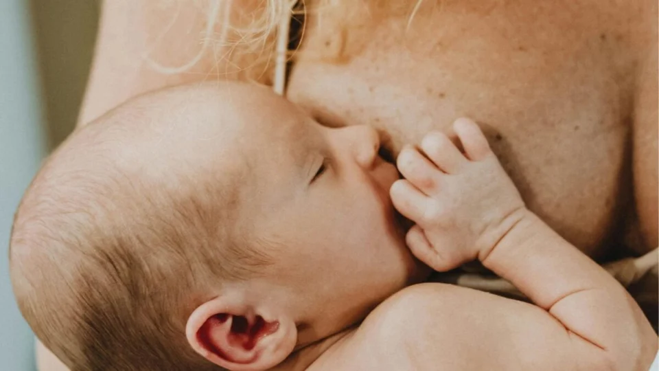 Campanha de Amamentação do governo tem foco na redução de desigualdade