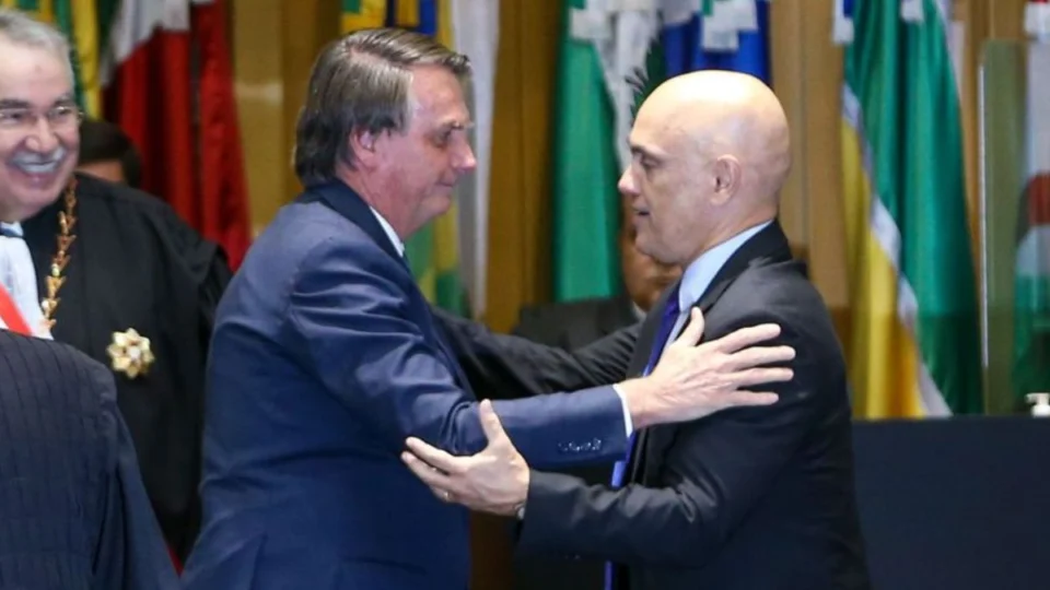 Bolsonaro confirma participação em ato a favor do impeachment de Alexandre de Moraes