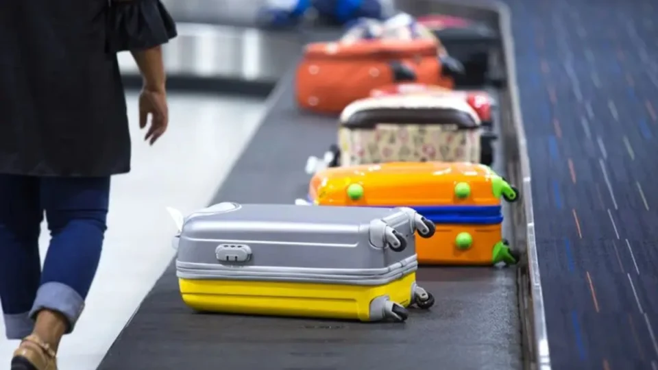 Homem esconde cocaína na bagagem e é preso no Aeroporto de Brasília