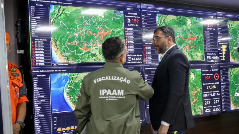 Amazonas contrata 85 brigadistas para combate à queimadas