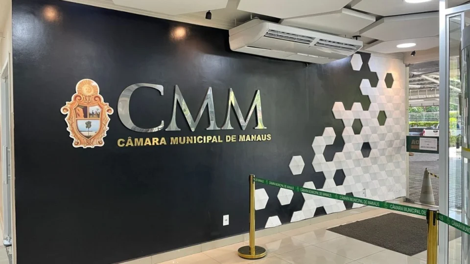 Concurso CMM: novo edital divulgado com salários de até R$18 mil; confira