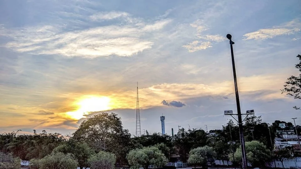 Fumaça em Manaus: confira qualidade do ar nesta segunda (26)